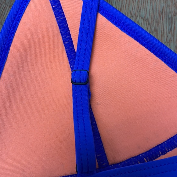 SOLD.  NWOT Triangl Blue Crochet Bikini Top Size Small ++ - Picture 7 of 8